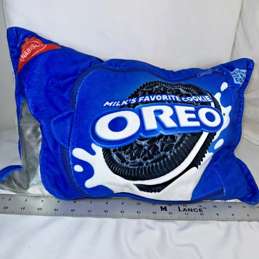 Oreo Cookies Throw Pillow With 5 Mini Plush Cookies Inside Zippered Pocket